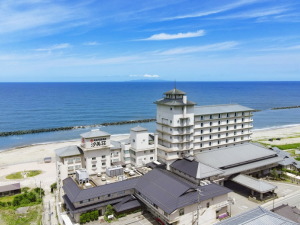 夕映えの宿　汐美荘