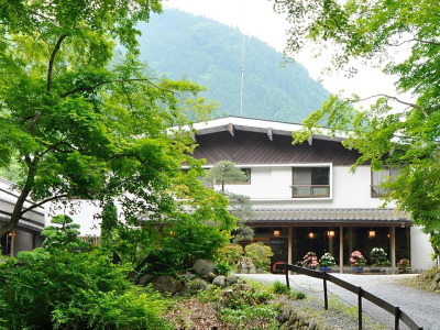 谷津川館